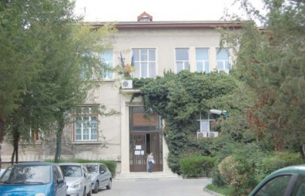 Festivalul Internaţional de haiku-haiga găzduit de Universitatea 
